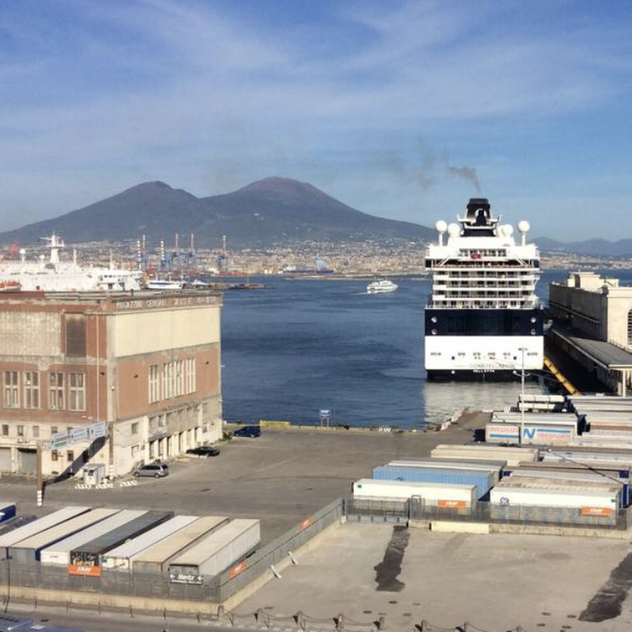 HALL INN B&B IN NAPLES