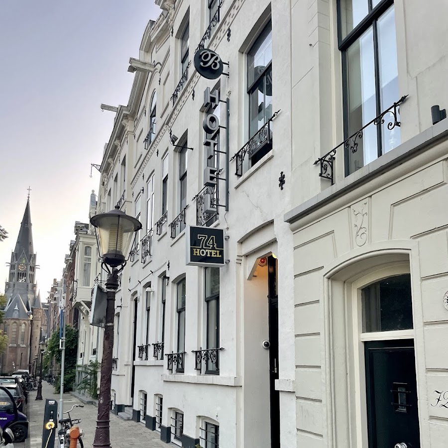 Hotel 74