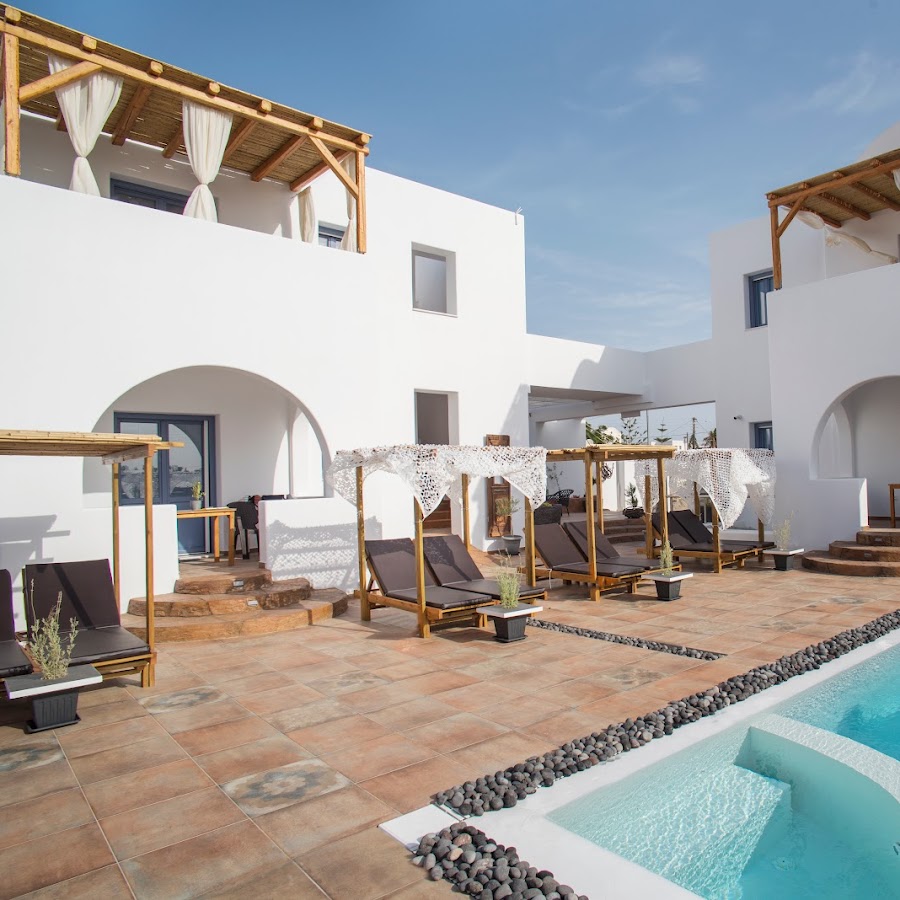 La Belle Vie - Santorini Greece
