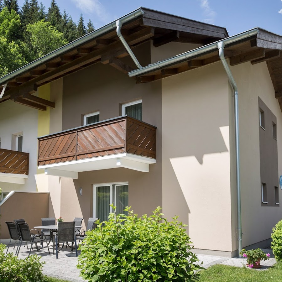 Chalet Holiday Star