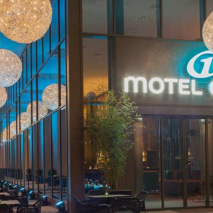 Hotel Motel One Dresden-Palaisplatz