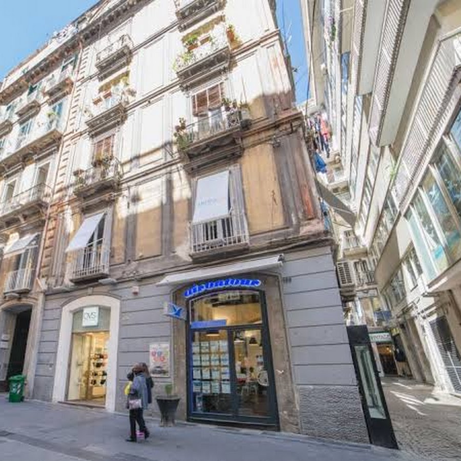 Bed And Breakfast Chiaia 32