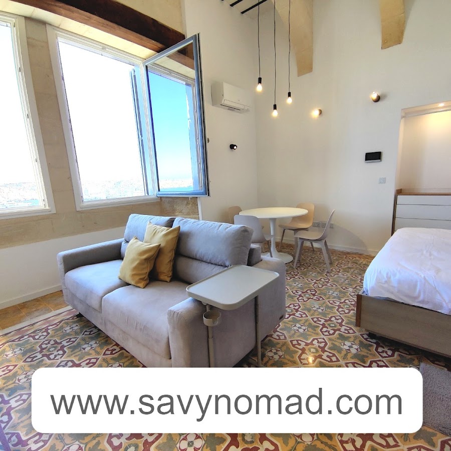 Savynomad Harbour Residences - Seaviews