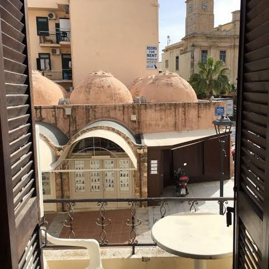 Stelios Rooms to Rent