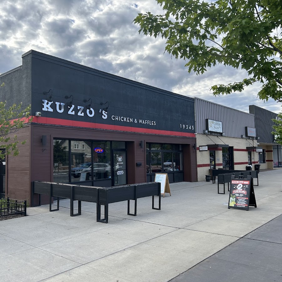 Kuzzos Chicken & Waffles