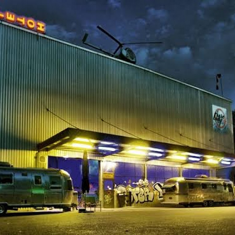 BaseCamp Young Hostel