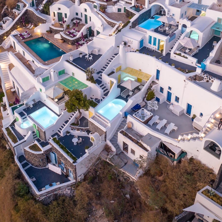 Dreams Luxury Suites