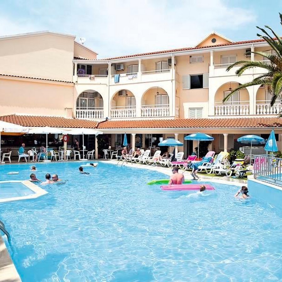 Aphrodite Beach Hotel Corfu | Family Run Hotel Roda