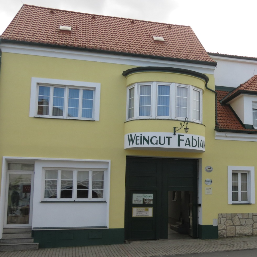 Buschenschank- Gästezimmer- Weingut FABIAN