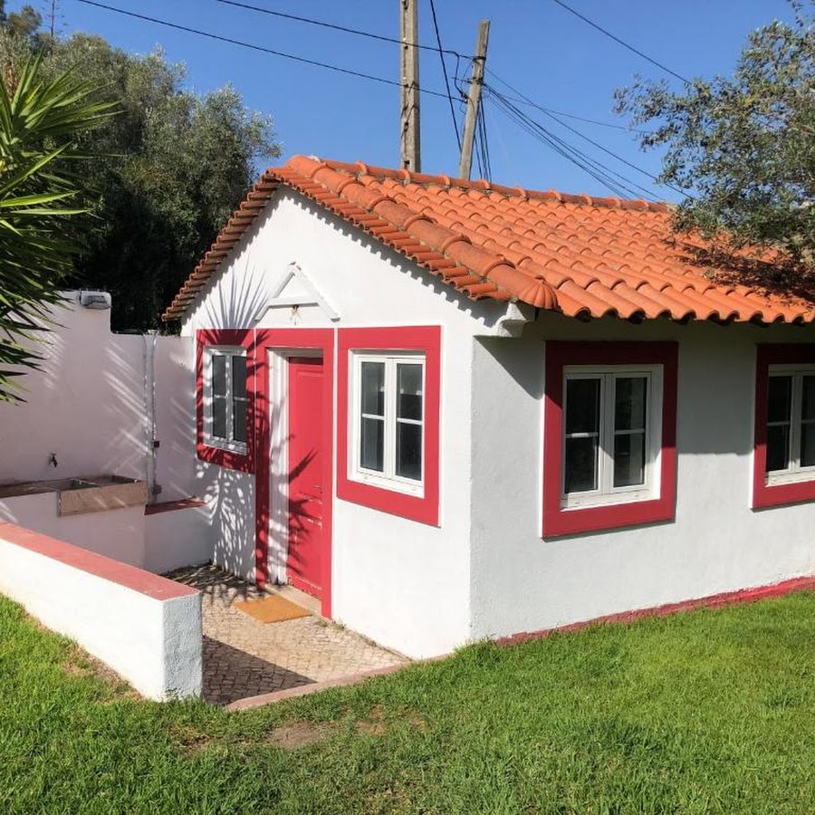 Lisbon Cozy House- Garden and Pool