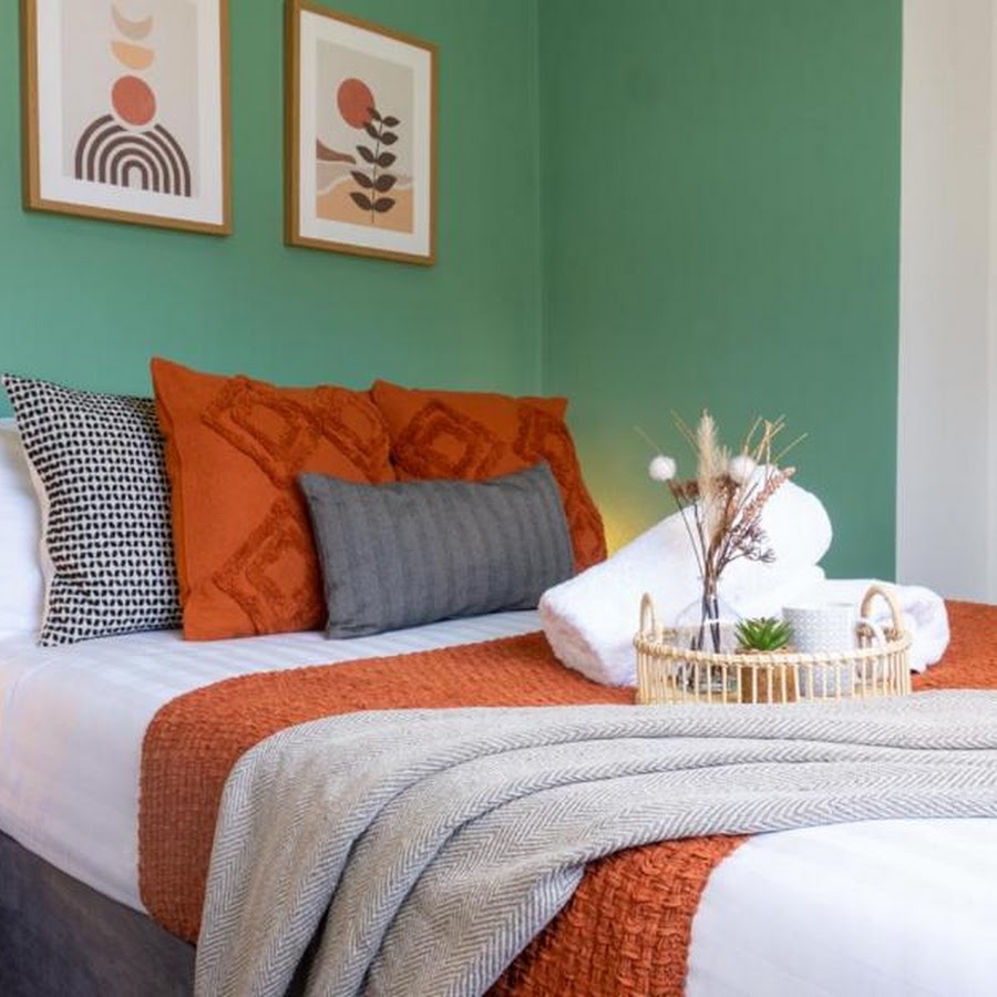 Bevington House | Air Host & Stay