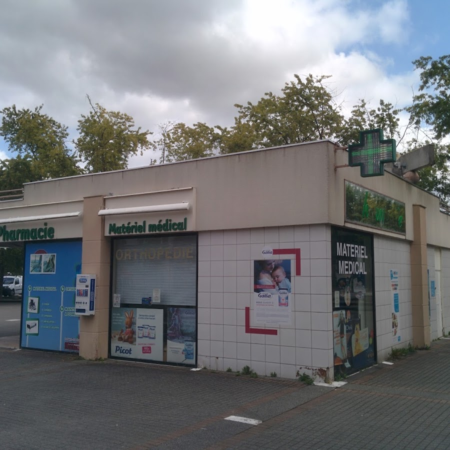 Grande pharmacie des Clayes