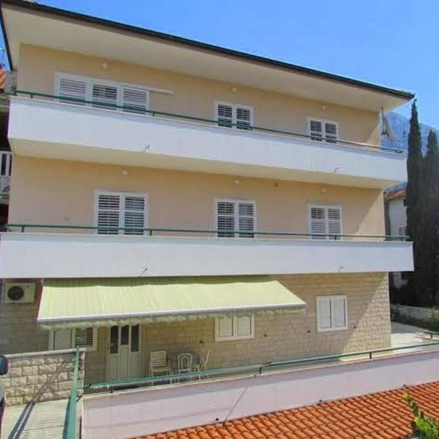 Apartments Pino