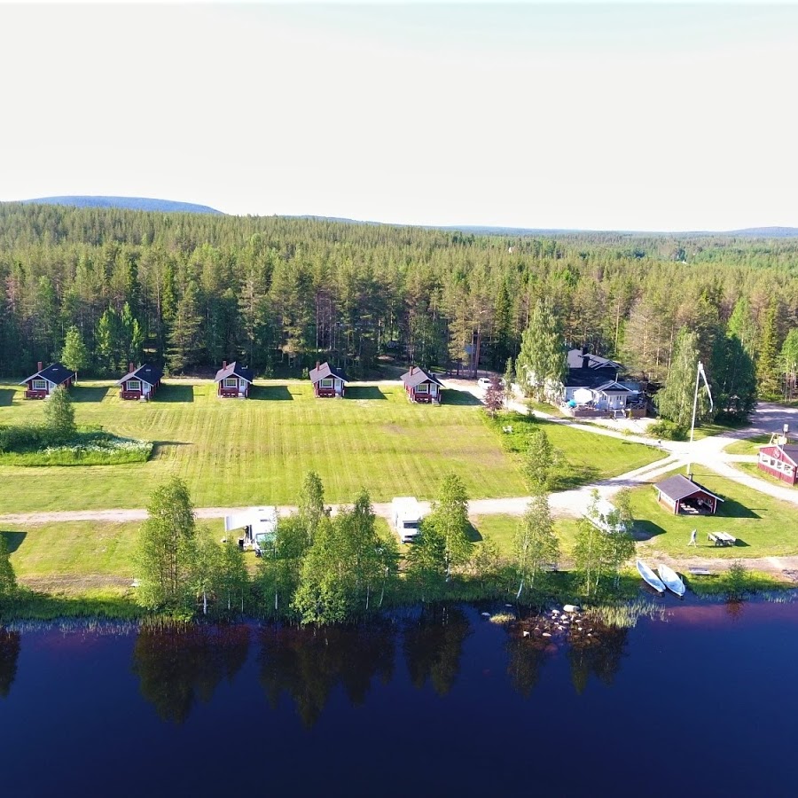 Korvalan Kestikievari: Log cabins & Husky sledding