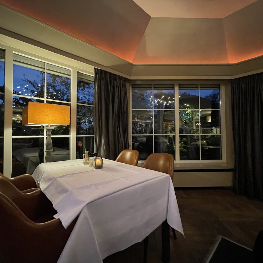 Van der Valk | The Falcon Restaurant