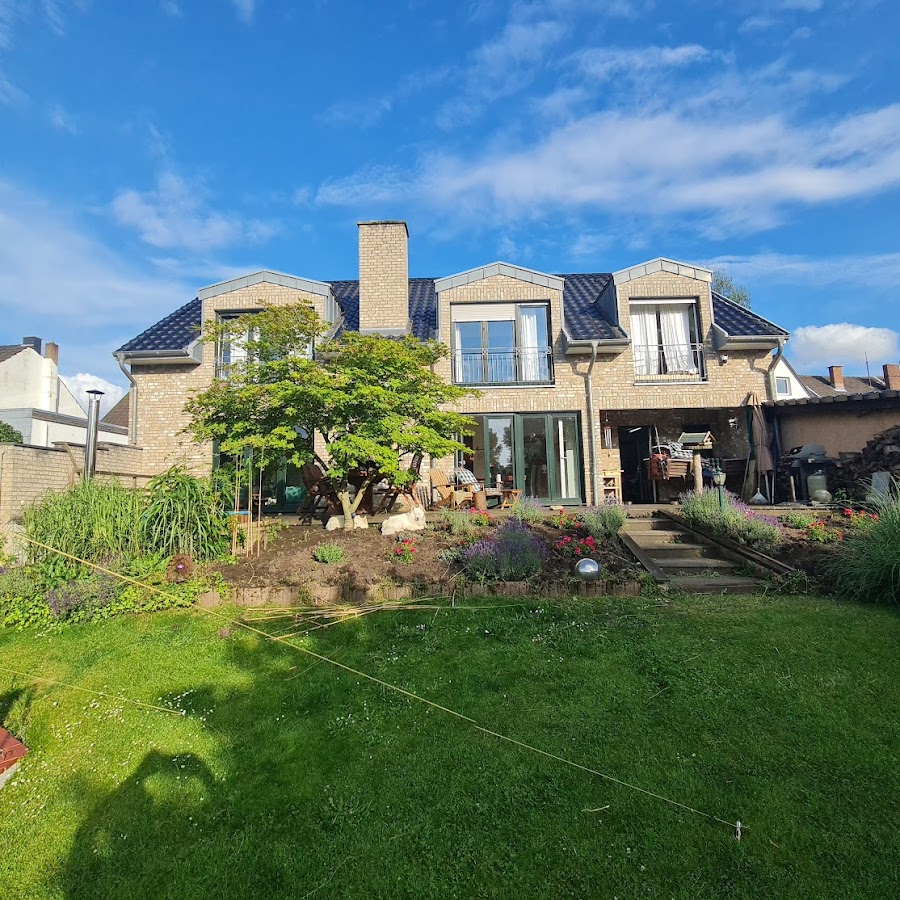 Schönste Lage am Rhein in unmittelbarer Stadtnähe, B & B