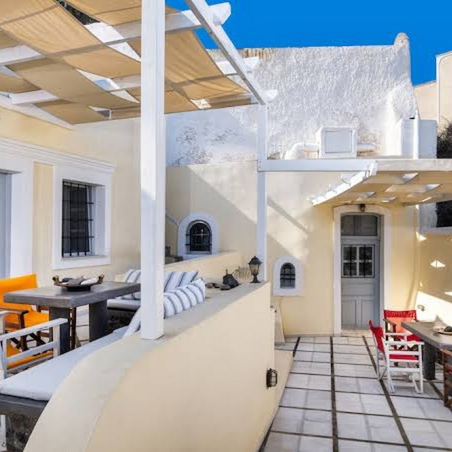 Day One Fira Mansion