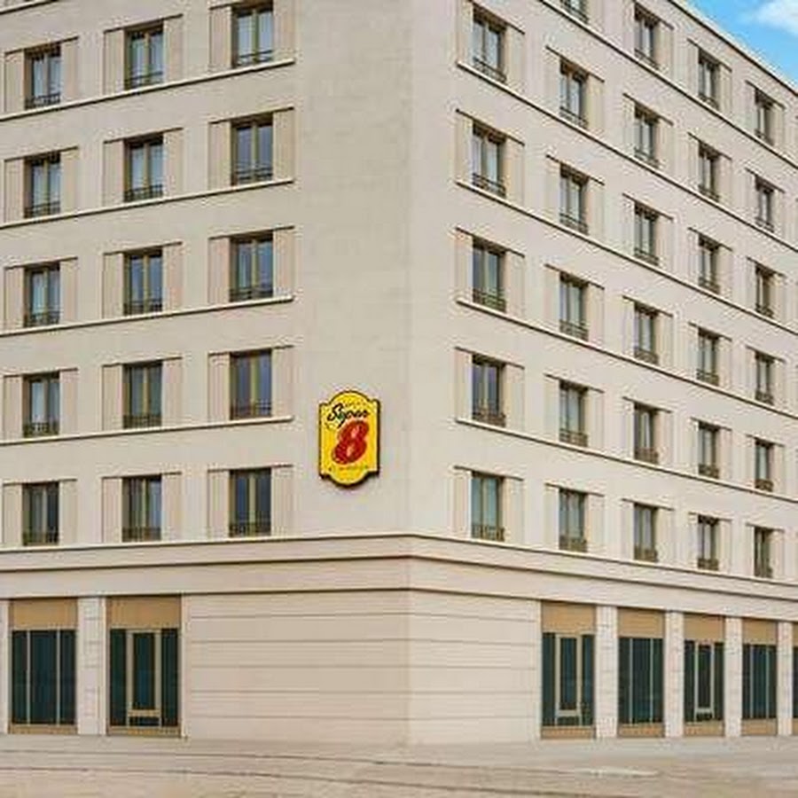 Super 8 by Wyndham Chemnitz