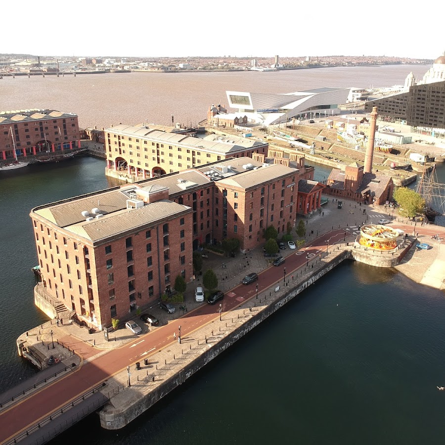 Premier Inn Liverpool City Centre (Albert Dock) hotel