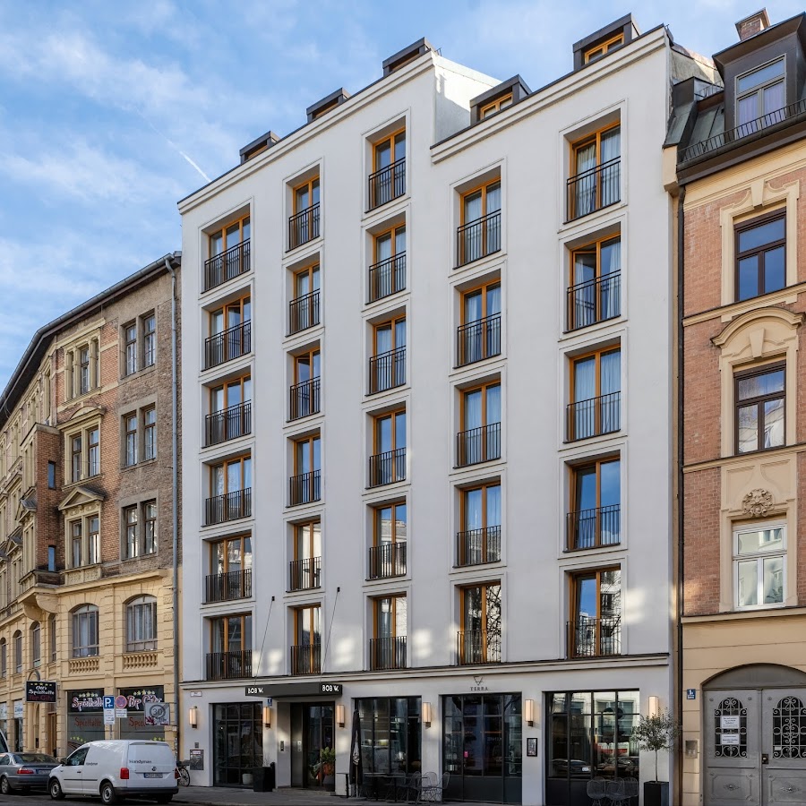 Bob W Munich Old Town