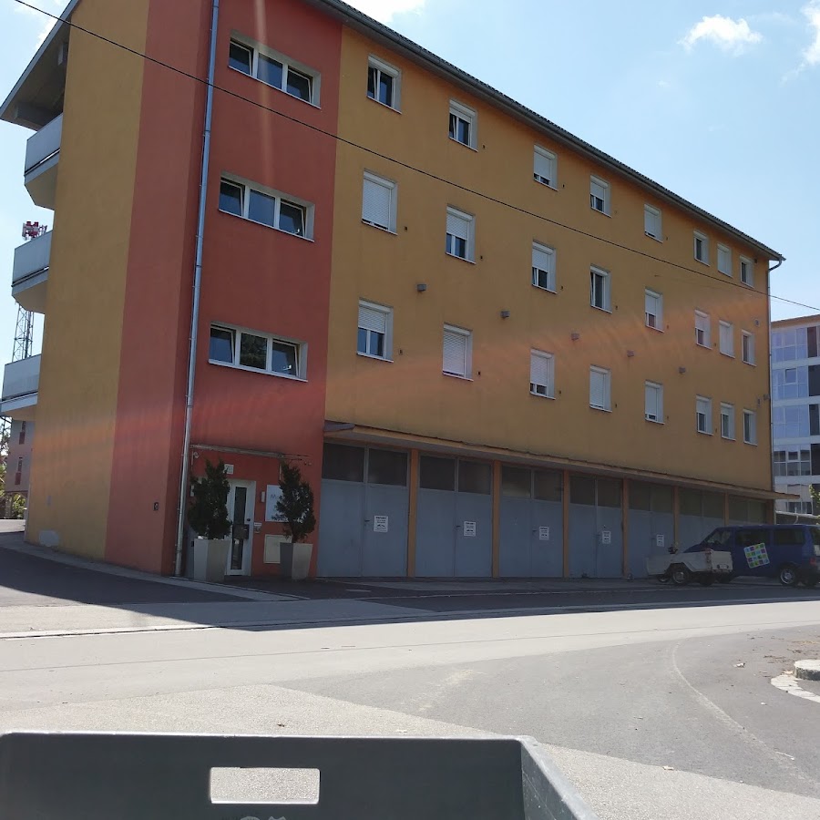 Montagehotel Living @ Linz