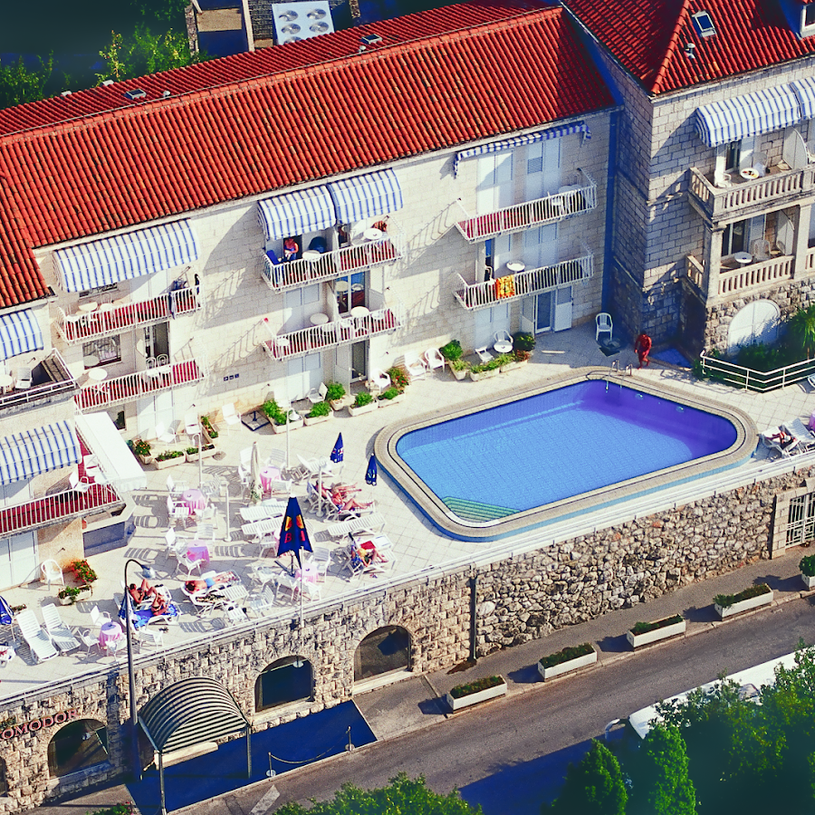 Hotel Komodor
