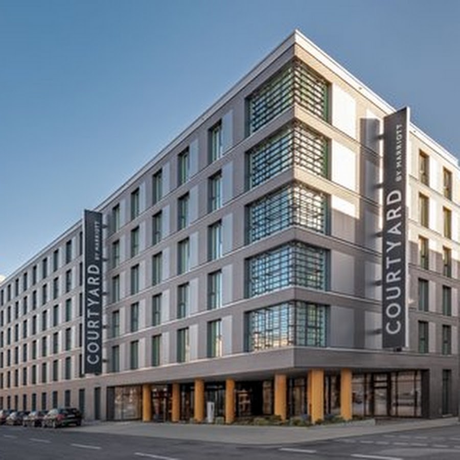 Courtyard Cologne