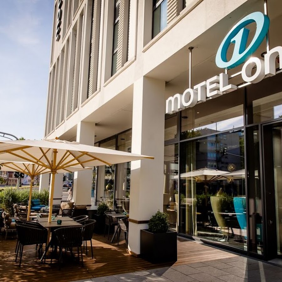 Hotel Motel One Köln-Altstadt