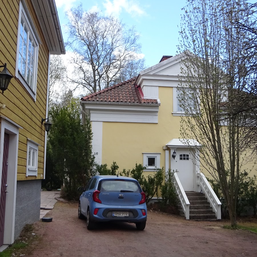 Theater and Beach Apartment