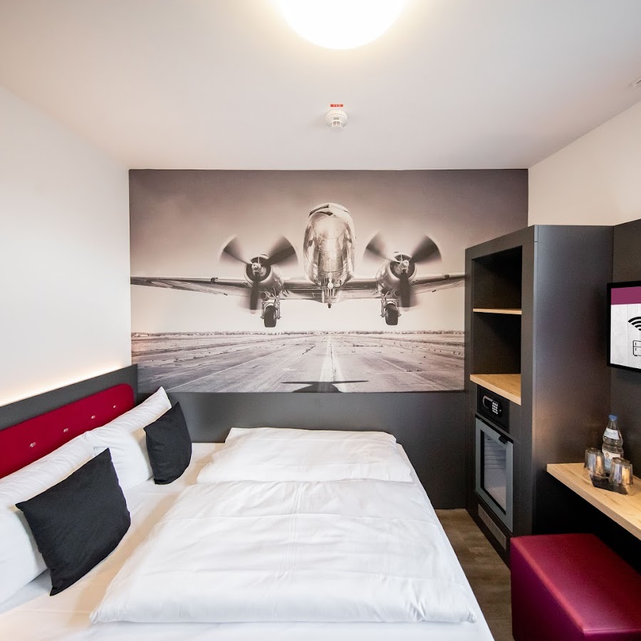 SMARTY Cologne Airport