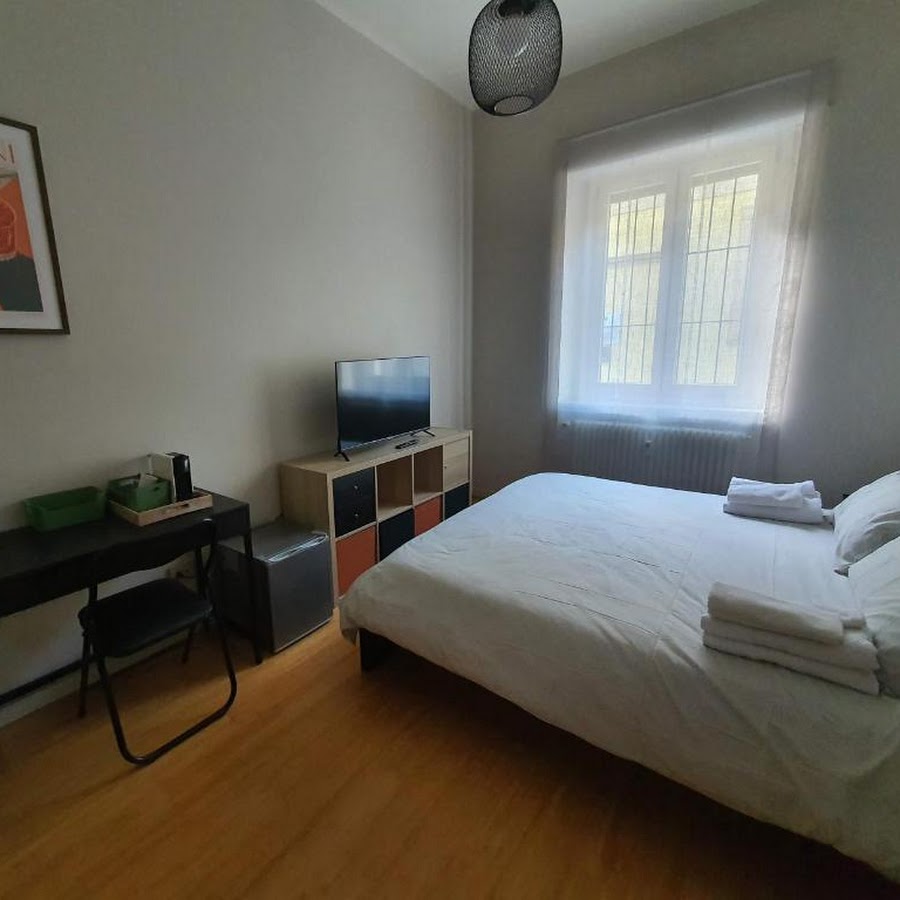 Room - Garden - private bathroom