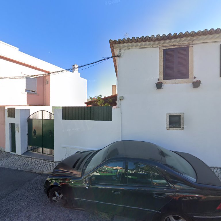 Home & Away Studio by Cris
