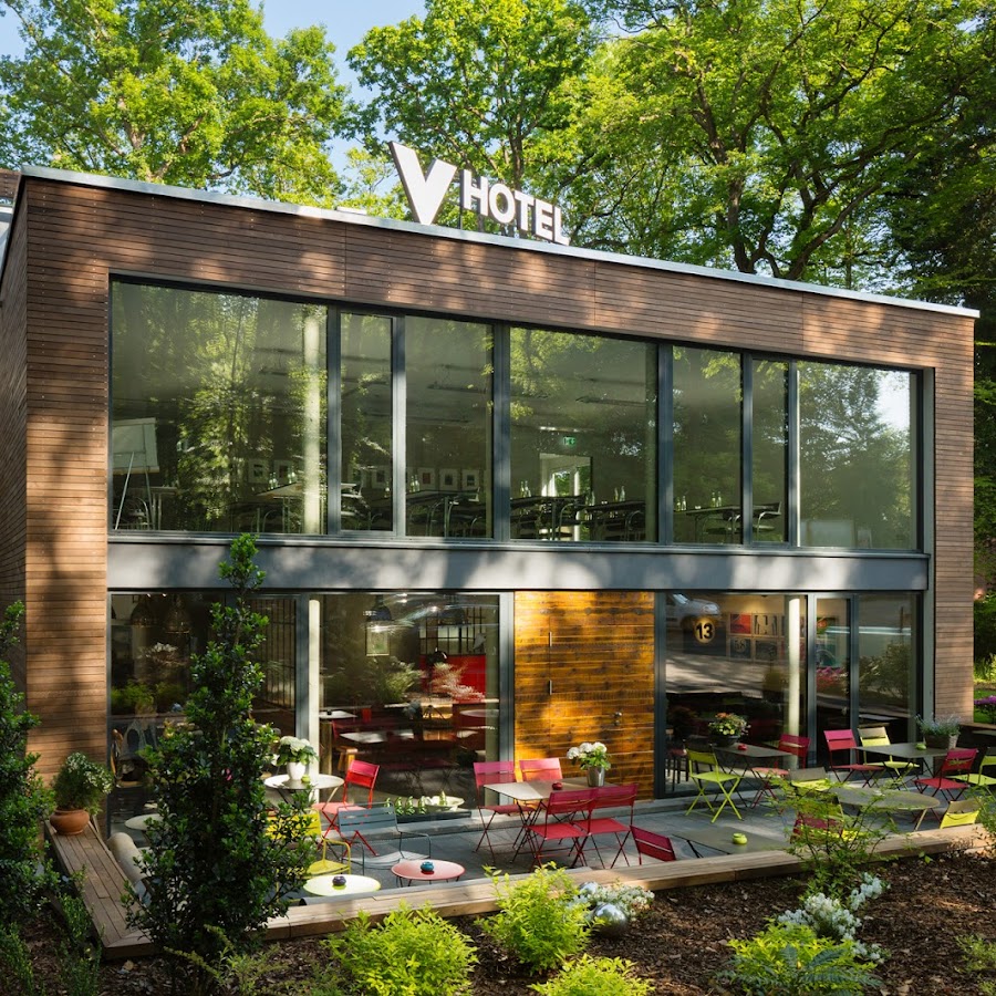 V-Hotel