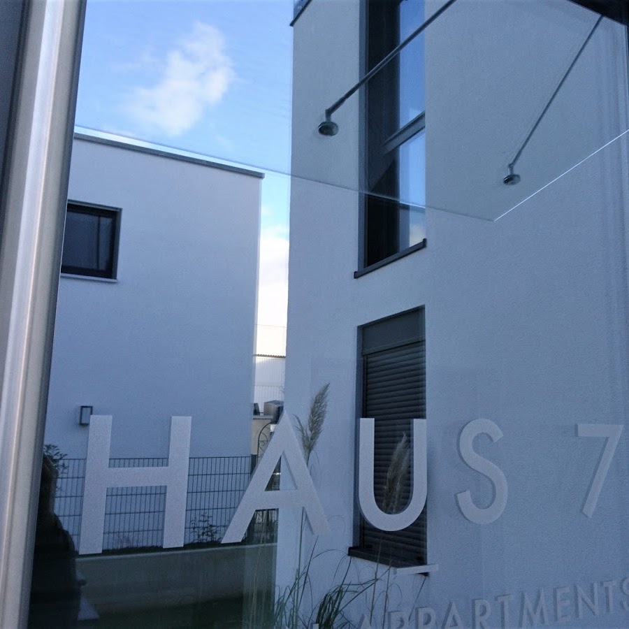 HAUS 7 Boardinghouse & Hotel