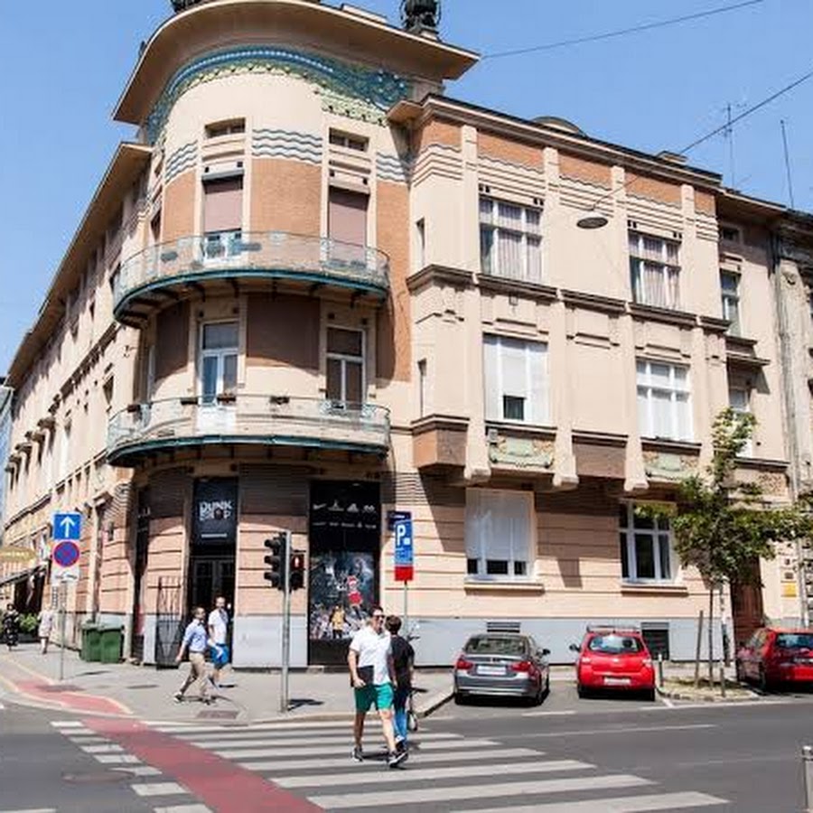 Loox Serviced Apartments (Pavla Hatza)