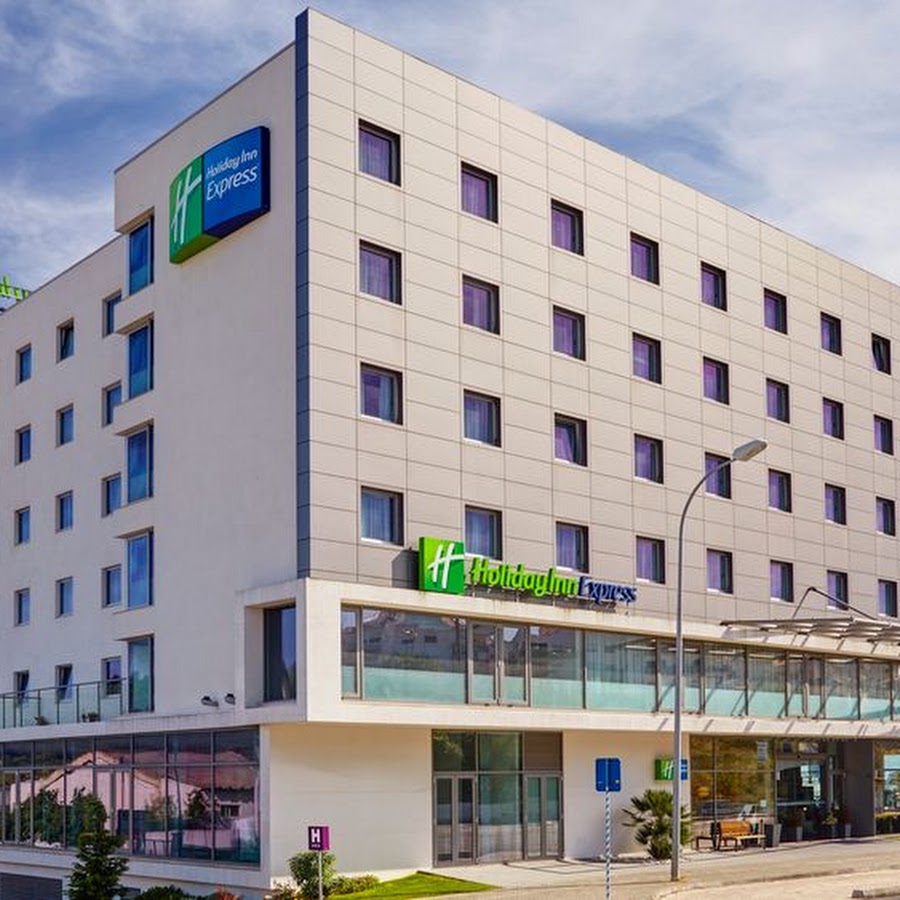 Holiday Inn Express Lisbon - Alfragide by IHG
