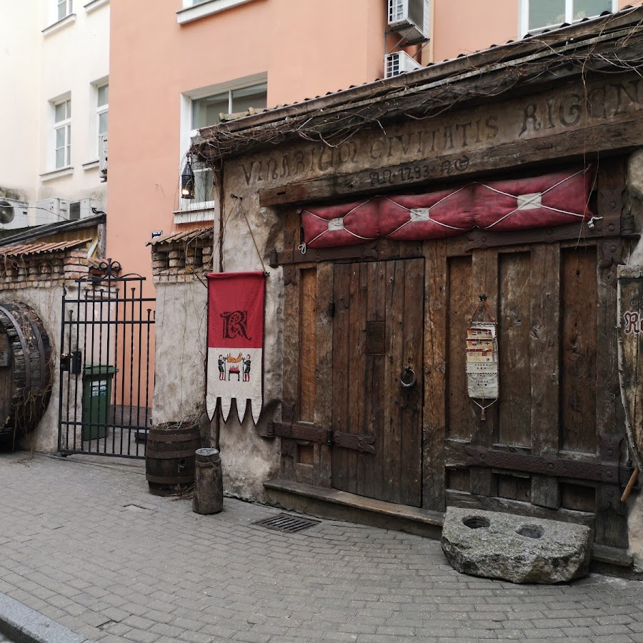 Elizabeth's Youth Hostel