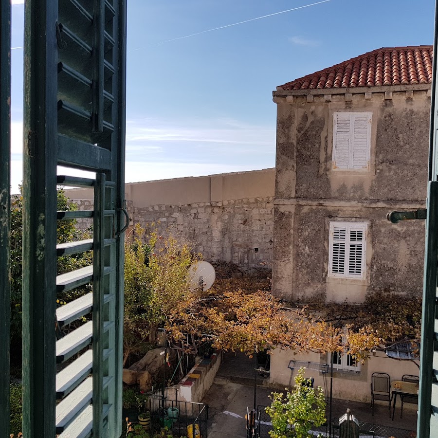 City Walls Hostel
