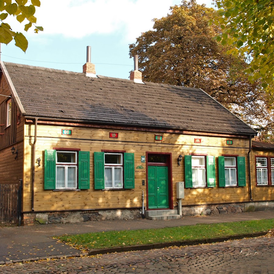 Lake cottage, guest house