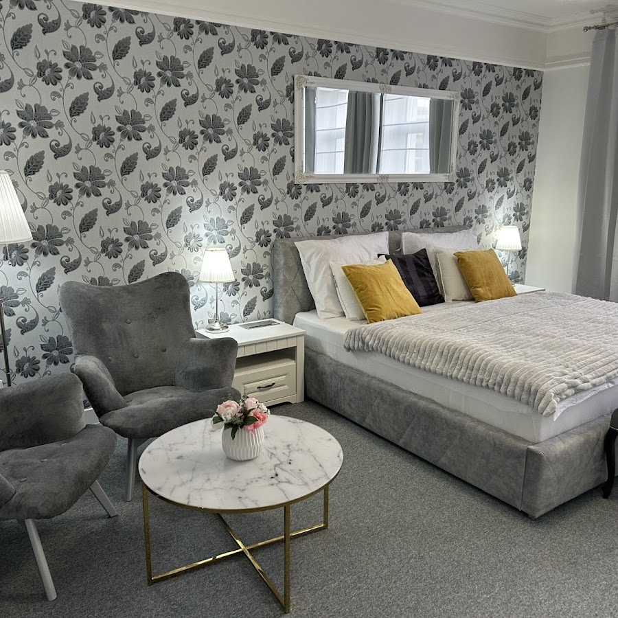 EFIPA Glamour Apartments