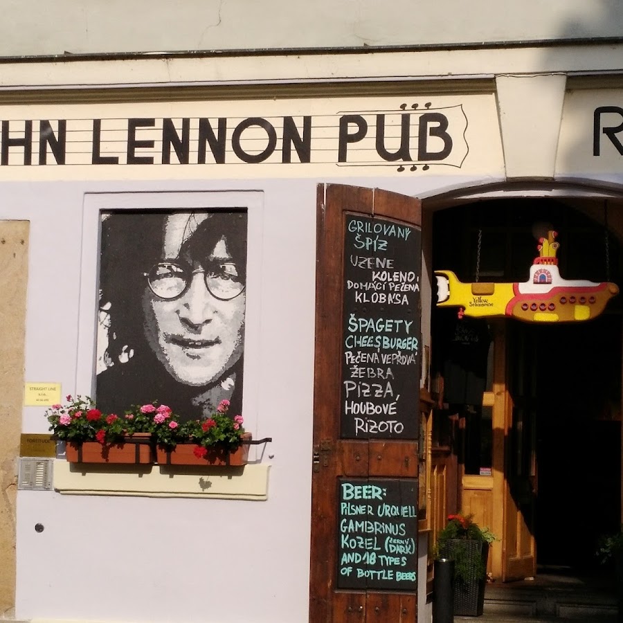 Studio Apartments Mirakul