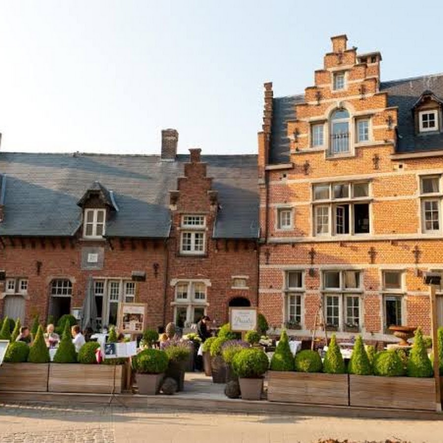 Suite & B by Hofke van Bazel