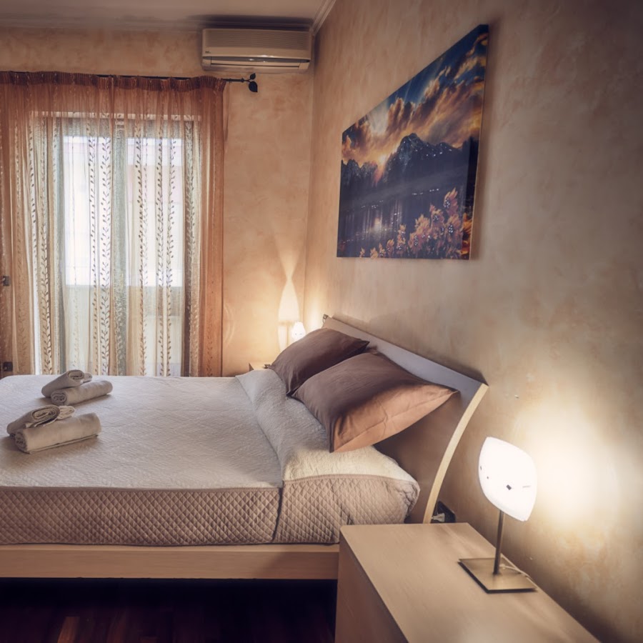 Travelershome 212 Airport