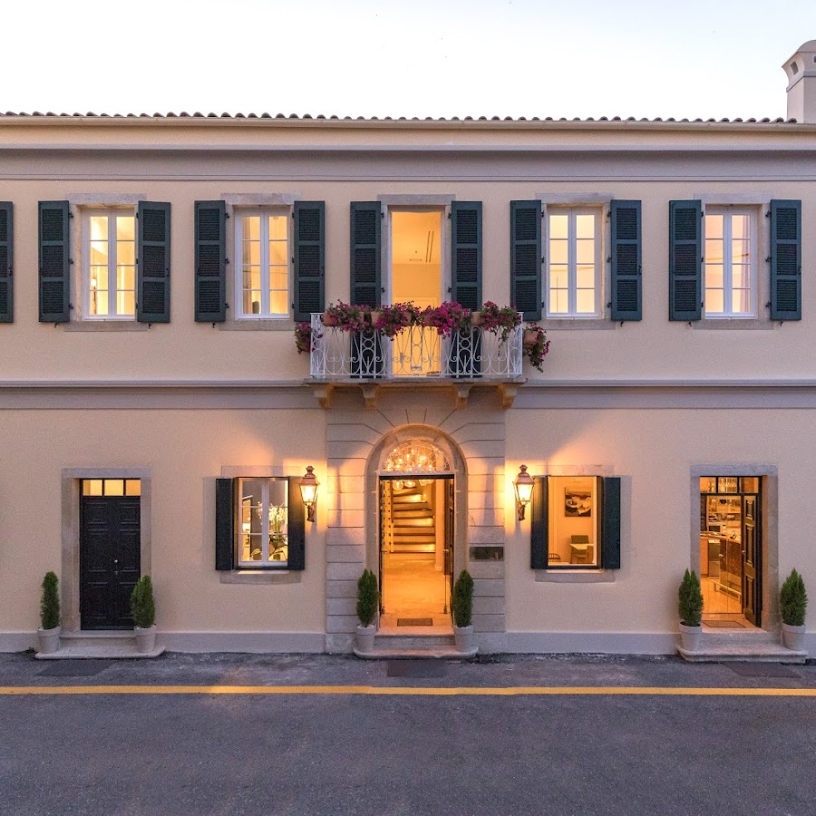 Acanthus Blue Hotel