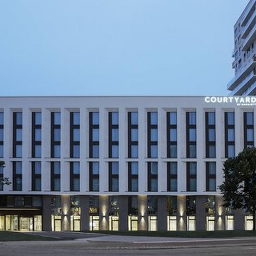 Courtyard Hamburg City