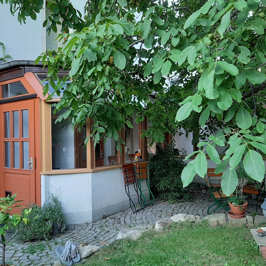 Pension Dresdner height