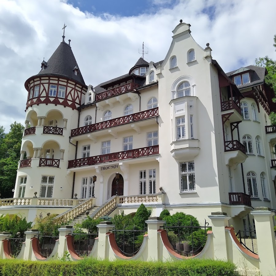 Sanatorium Trocnov