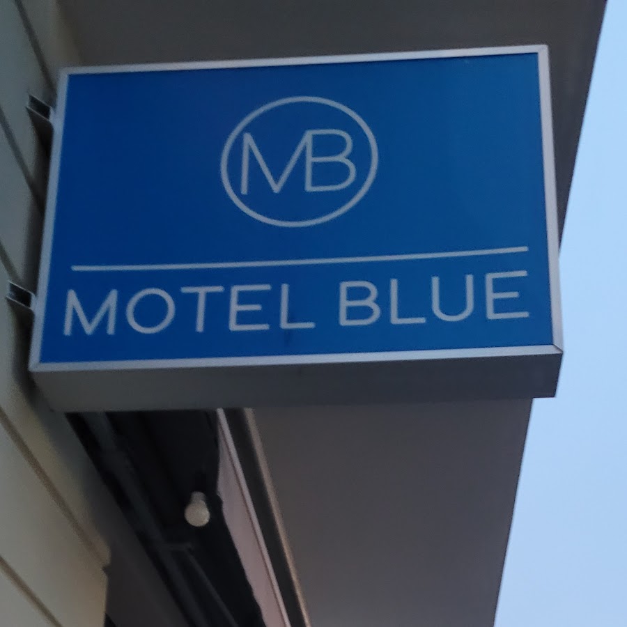 Motel Blue