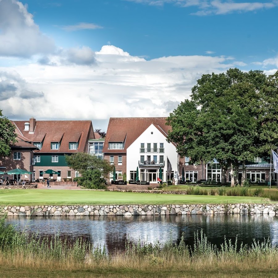 Treudelberg Resort Hamburg (Steigenberger Hotel Treudelberg Hamburg und Aparthotel Treudelberg)