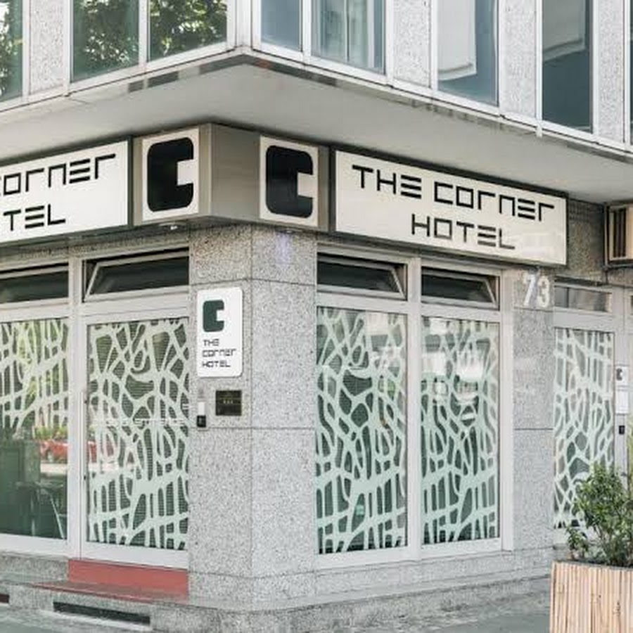 Homaris The Corner Hotel